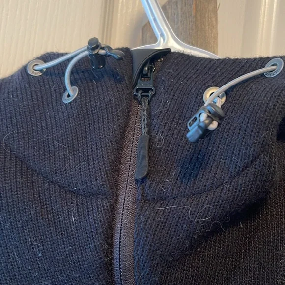 Men’s Bench Jacket - Picture 5 of 7